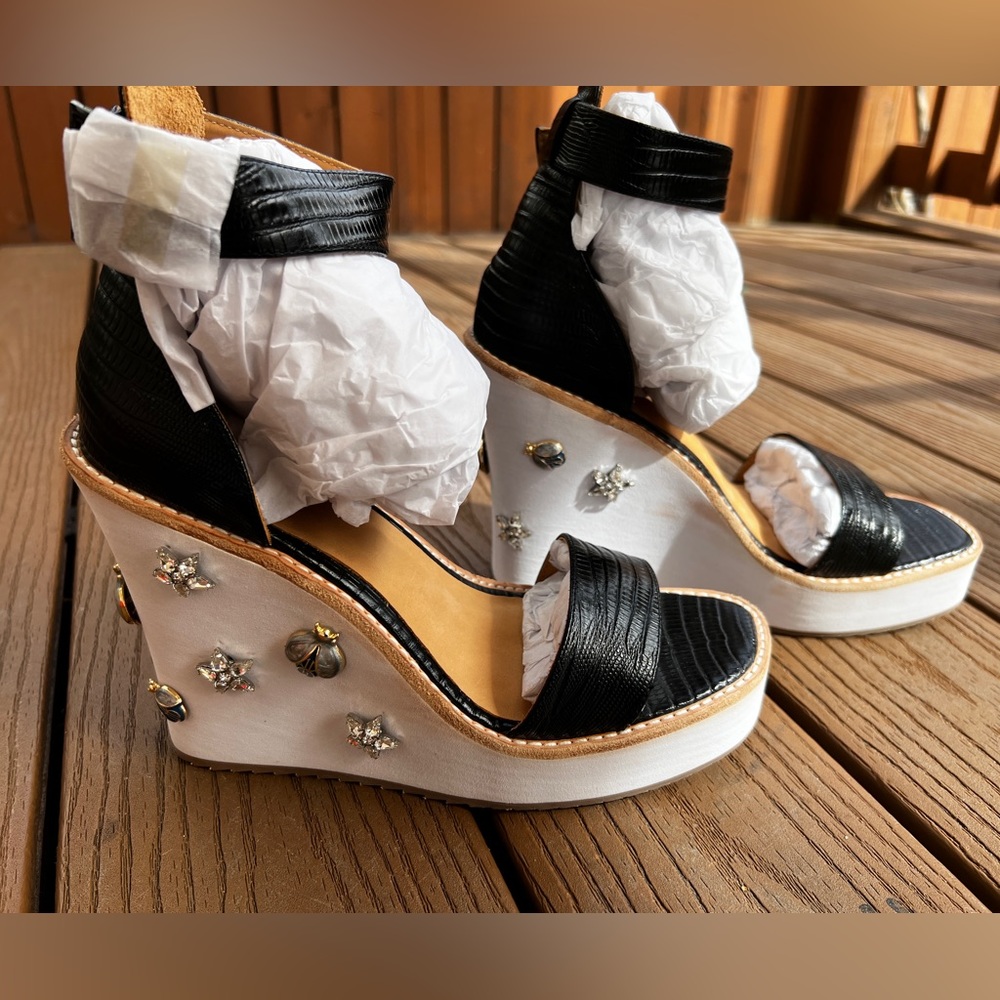 Bill Blass Rhinestone Wedge Sandals Women Size 8.5 NWT - Picture 2 of 13